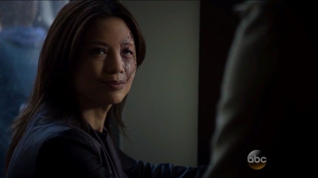 agent-33-twisted-face-agents-of-shield-s2ep9-ye-who-enter-here-review