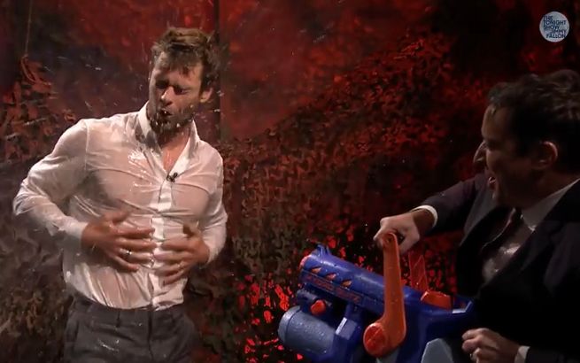 Chris Hemsworth Water War