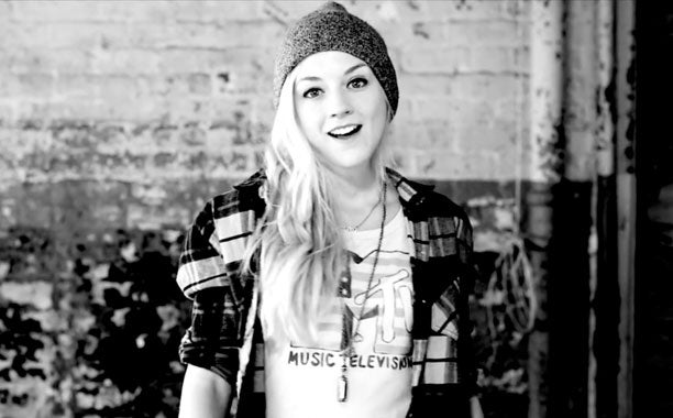 Emily-Kinney 612x380