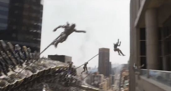 Avengers Aliens Jumping From Leviathan