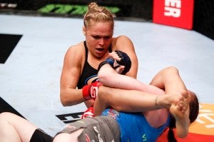 Ronda Rousey vs Sarah Kaufman