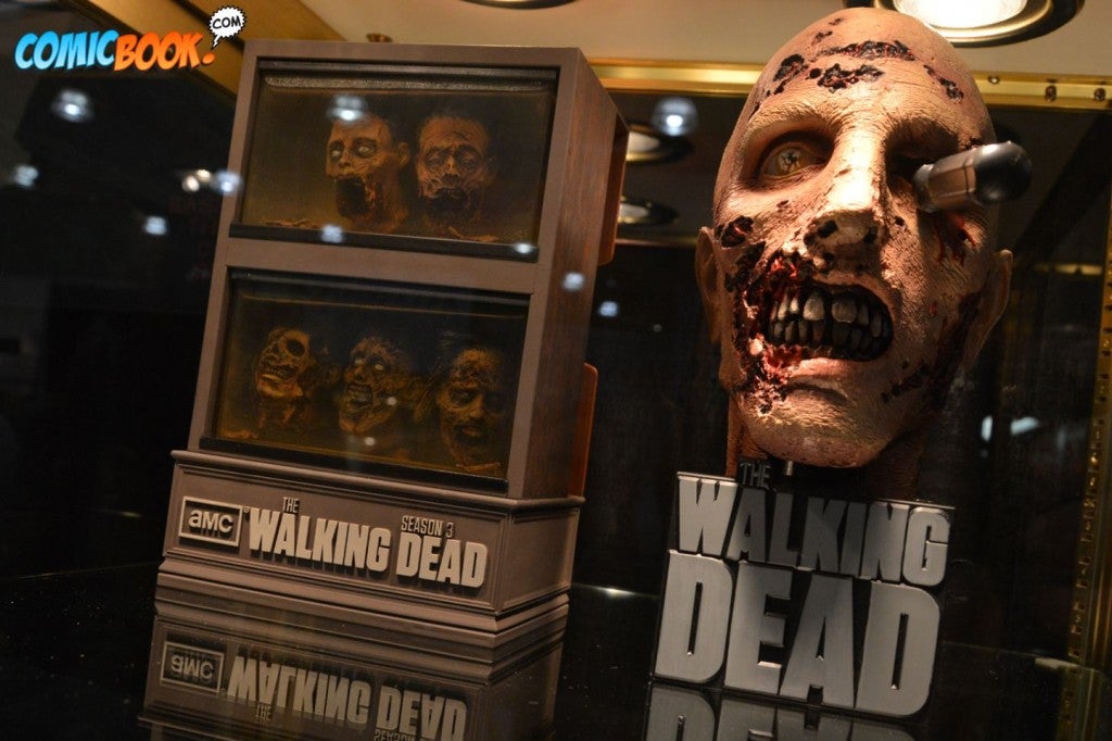 Toy Fair Walking Dead Blu-ray case