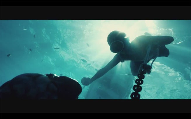 batman-v-superman-underwater