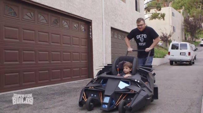 batmobile-stroller-super-fan-builds