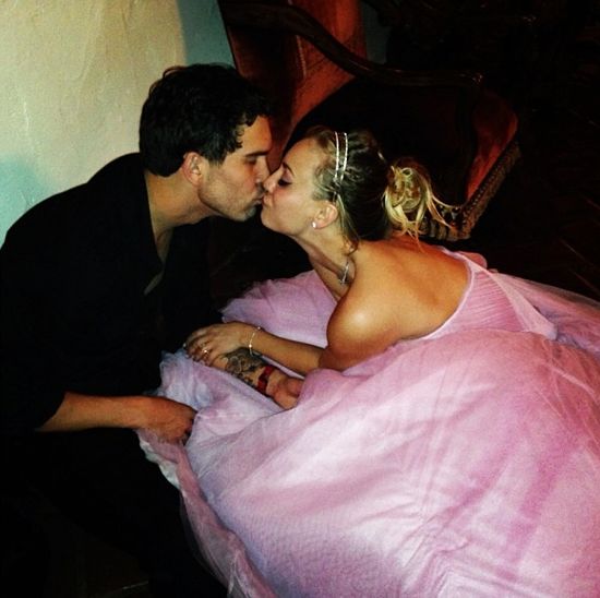 Kaley Cuoco Gets Married