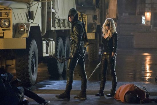 Black Canary & Arrow Standing