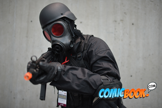 nycc-cosplay-riot-soldier