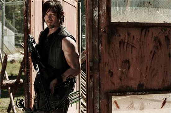 Walking Dead Season 4 Daryl & Crossbow