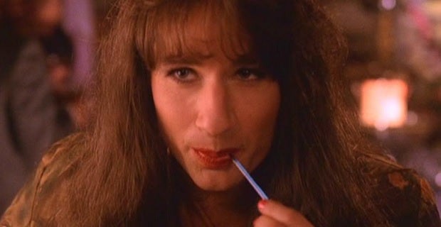 David-Duchovny-as-Agent-Denise-Bryson-in-Twin-Peaks