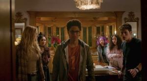 Runaways Star Greg Sulkin Reveals Why He Thinks Marvel Really Cancelled the Series