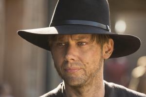 Dark Matter: Jimmi Simpson Compares New Series to Westworld, “They’re Both Touching on Serious Human Conditions”