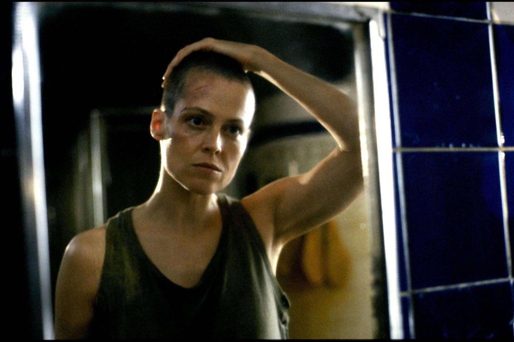 alien-3-ripley-shaved-head-sigourney-weaver-222663.jpg