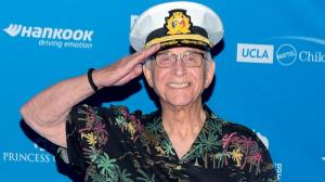 Gavin MacLeod, Love Boat’s Captain Stubing, Dies at 90