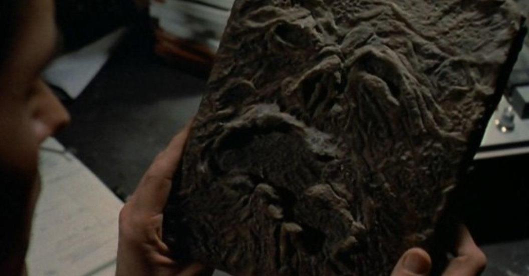 evil-dead-necronomicon-1981-sequel-bruce-campbell-1275414.jpg
