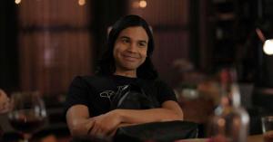 The Flash: Carlos Valdes Teases Cisco’s “Irreverent” Exit