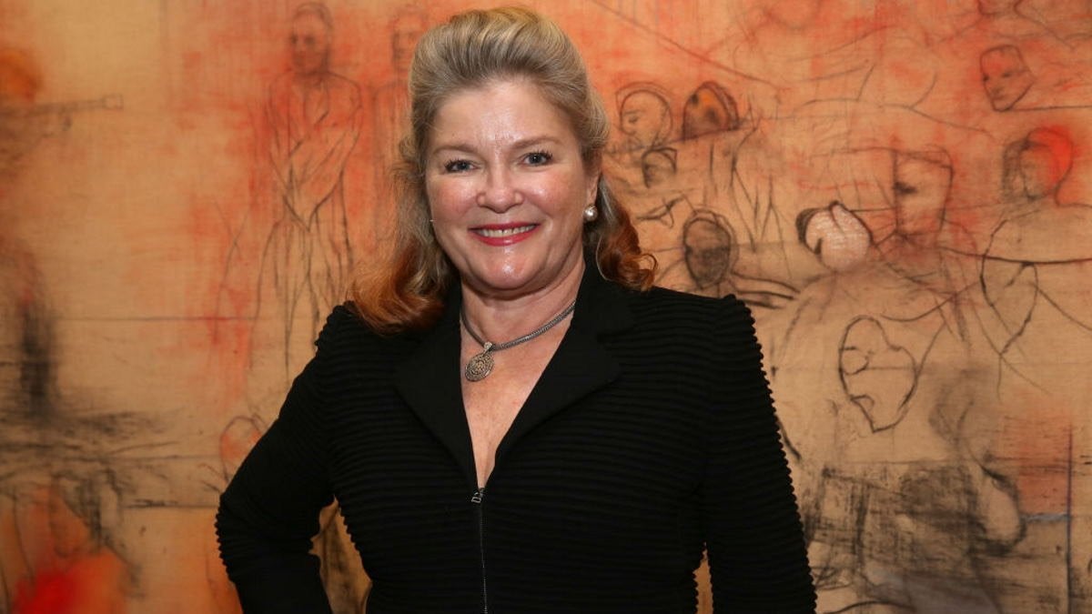 Kate Mulgrew The Man Who Fell to Earth