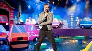 Peacock’s Frogger TV Series Will Be Hosted by Damon Wayans Jr.