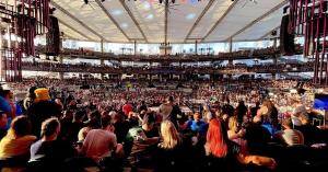 AEW Double or Nothing: Fans Are Blown Away By How Loud the Capacity Crowd Is