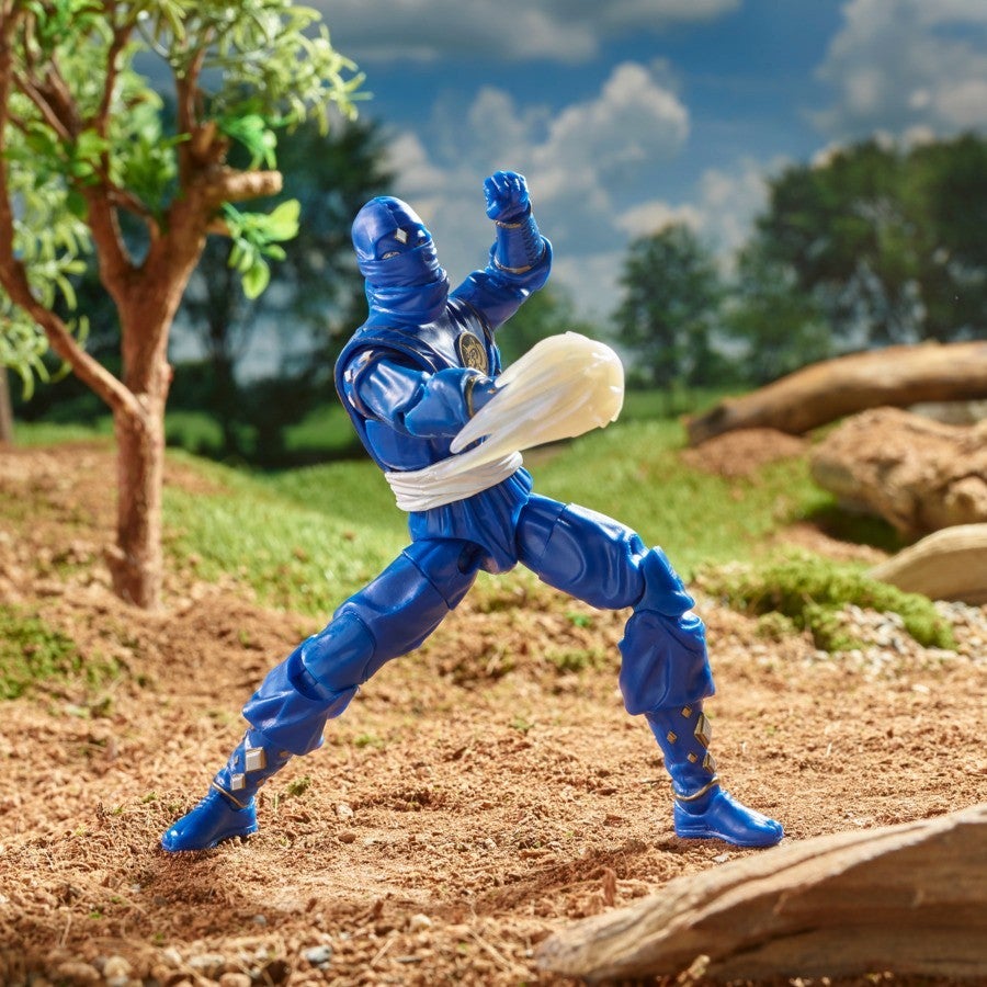 Power-Rangers-Lightning-Collection-Mighty-Morphin-Ninja-Blue-Ranger-03