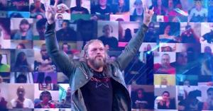 WWE SmackDown: Edge Calls Out Roman Reigns, Says He Lives in Roman’s Head