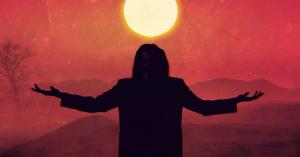 Teddy Drops a Bomb on the Fear the Walking Dead Finale’s Opening Credits
