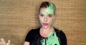 SNL’s Colin Jost Tried to Slime Scarlett Johansson at the MTV Movie & TV Awards and It Didn’t Go So Well