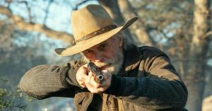Fear the Walking Dead Reveals Keith Carradine’s John Dorie Sr.