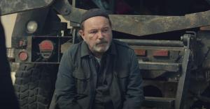 Fear the Walking Dead Season Finale Sneak Peek: A Familiar Voice Makes Contact