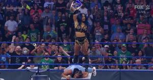 WWE’s Sasha Banks Closes Out SmackDown With Brutal Attack on Bianca Belair