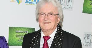 Leslie Bricusse, Willy Wonka and Goldfinger Songwriter, Dies at 90