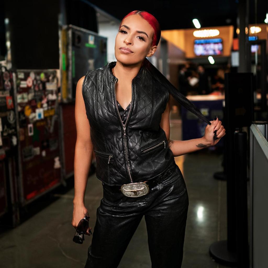 the-rock-wwe-zelina-vega-2.jpg