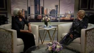 SNL: Dionne Warwick Makes Surprise Appearance