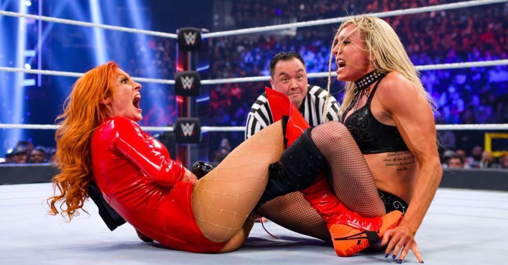 wwe-becky-lynch-charlotte-flair-survivor-series.jpg