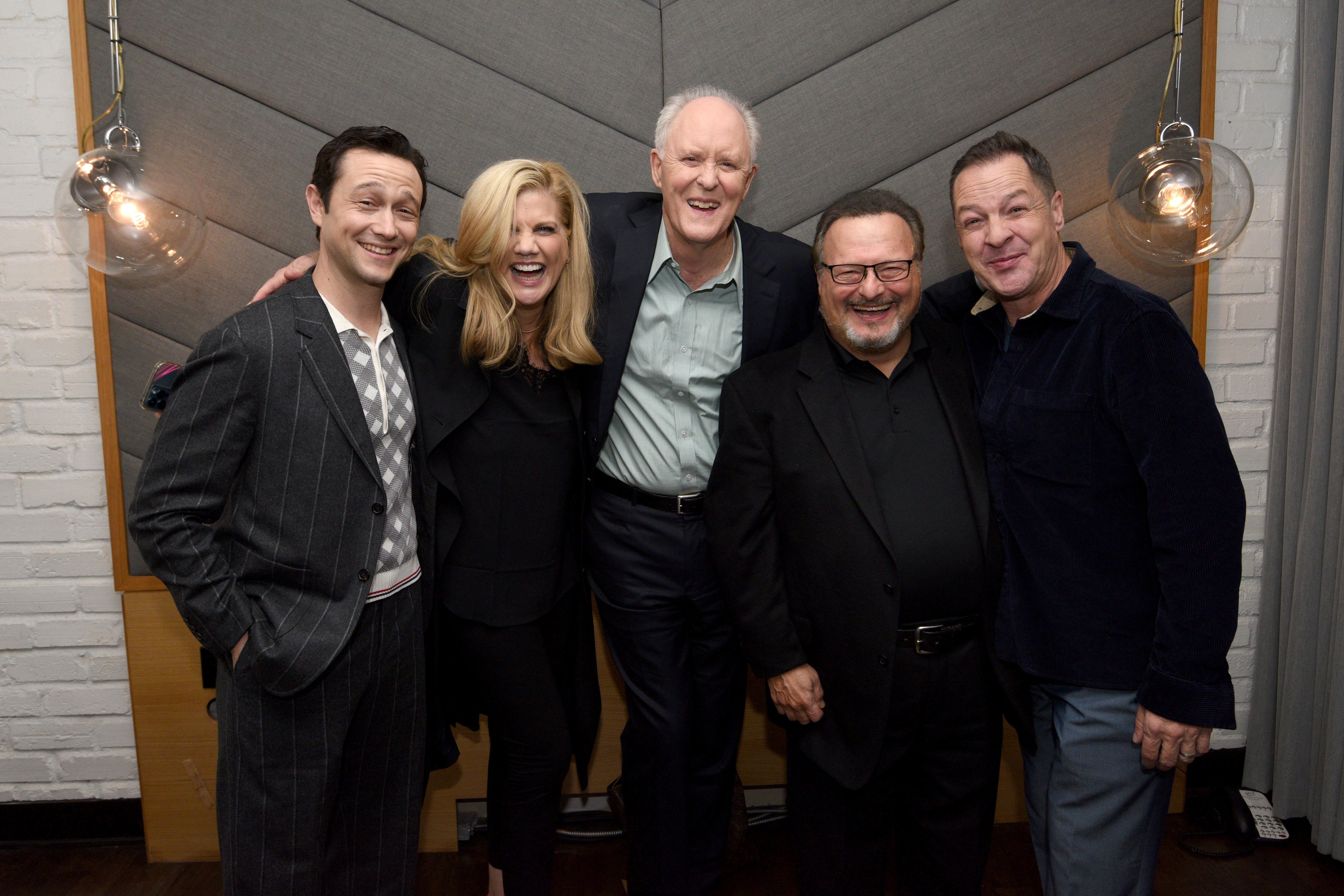 Wnic Cast Iconic NBC Sitcom Cast Reunited 25 Years After Series Premiere ...