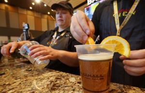 New York Movie Theaters Now Eligible To Serve Liquor