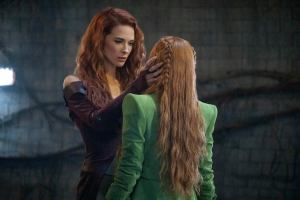 Batwoman: “Toxic” Photos Released