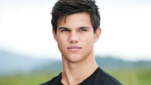 Twilight’s Taylor Lautner Was Scared To Leave His House Due to Films’ Popularity