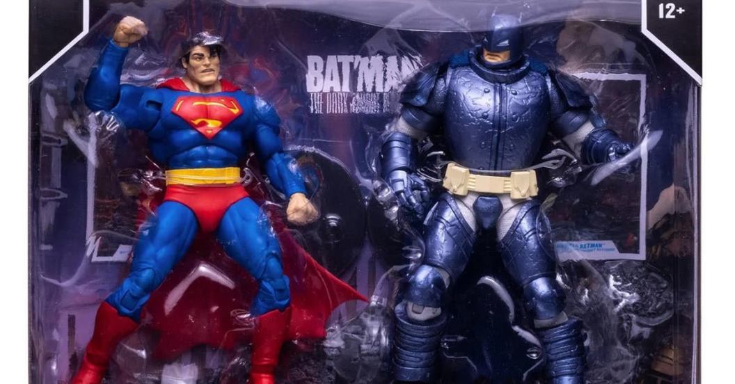 dark-knight-batman-superman-2-pack-mcfarlane-toys-top.jpg