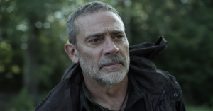 Negan Returns With a New Group on The Walking Dead