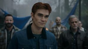 Riverdale: “The Town” Photos Released