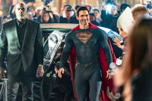 Superman & Lois: “Bizarros in a Bizarro World” Photos Released