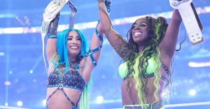 WWE: Sasha Banks and Naomi Reveal new Looks at C2E2