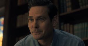 The Fall of the House of Usher Star Teases the Approach to Adapting Edgar Allan Poe Stories