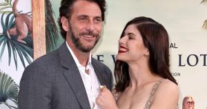 Actress Alexandra Daddario Marries Producer Andrew Form