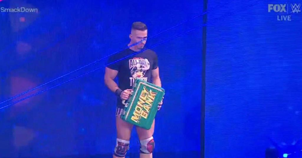 wwe-theory-smackdown-roman-reigns.jpg