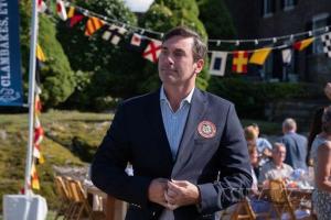 Confess, Fletch Star Jon Hamm Stars in Trailer For Fletch Book Series