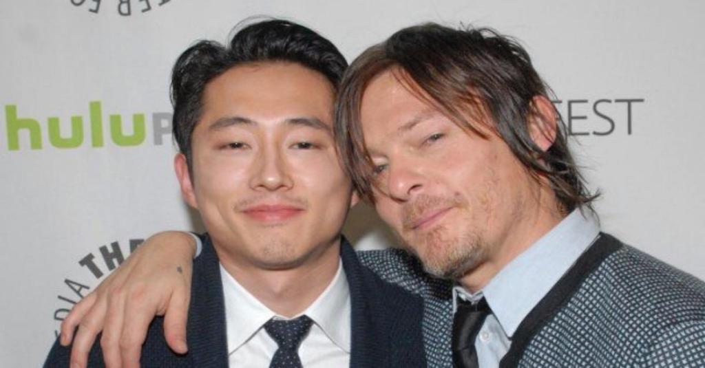 steven-yeun-norman-reedus.jpg