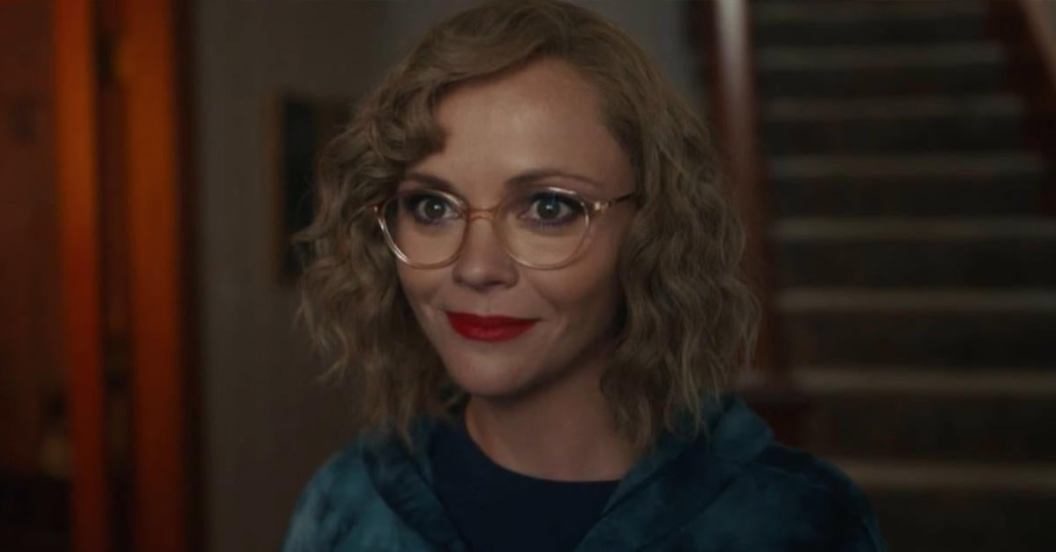 christina-ricci-yellowjackets-misty-glasses.jpg