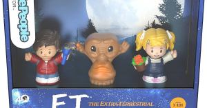 E.T. 40th Anniversary Fisher-Price Little People Set Is Up for Pre-Order