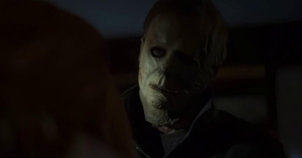 halloween-ends-michael-myers-head-tilt-mask.jpg